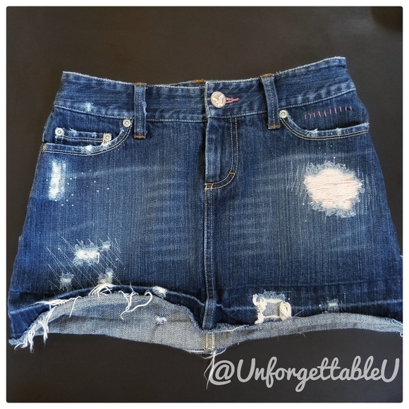 American Eagle Outfitters Dresses & Skirts - American Eagle Denim Mini Skirt in EUC